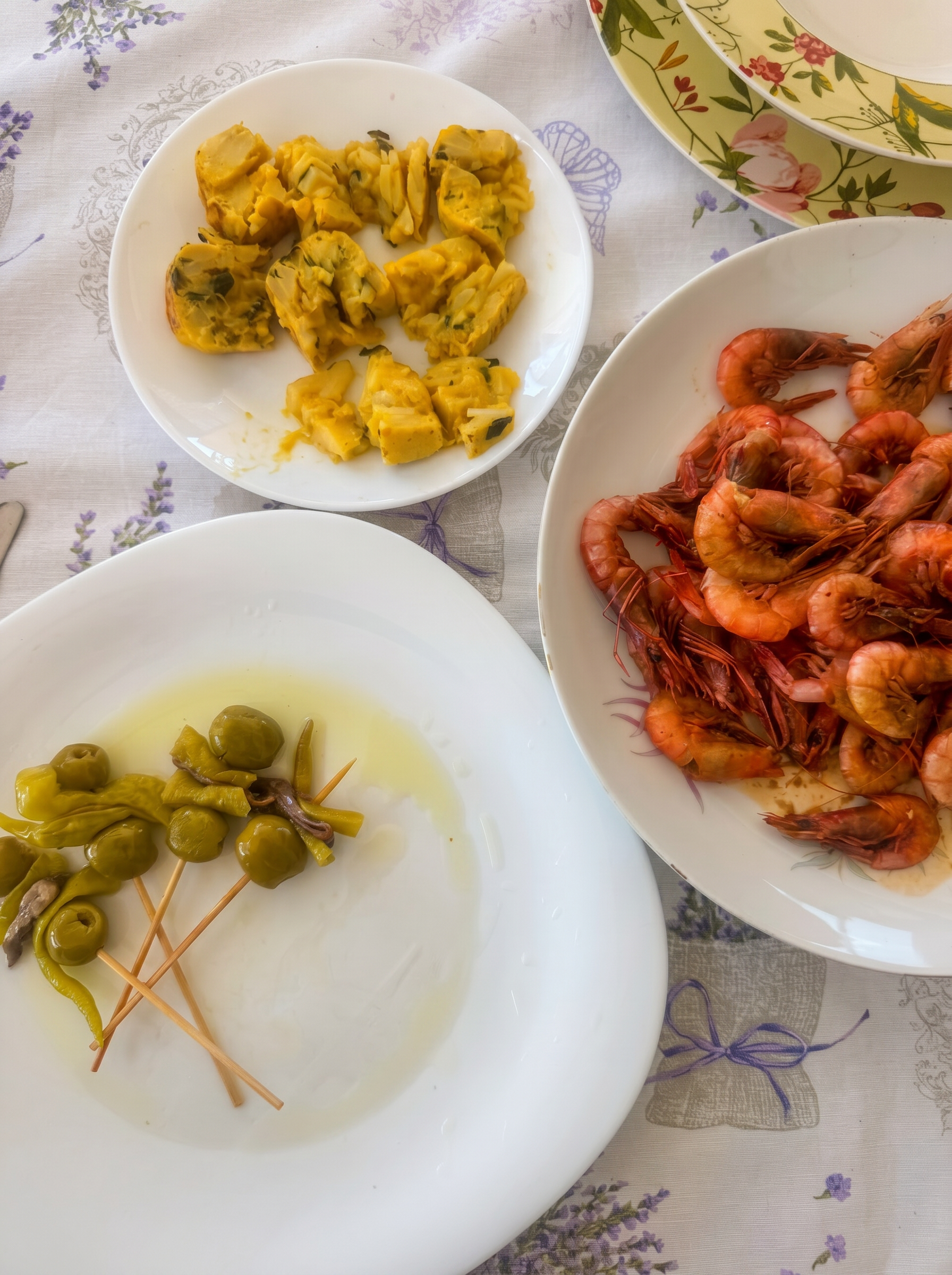 Tortilla, prawns and olive skewers